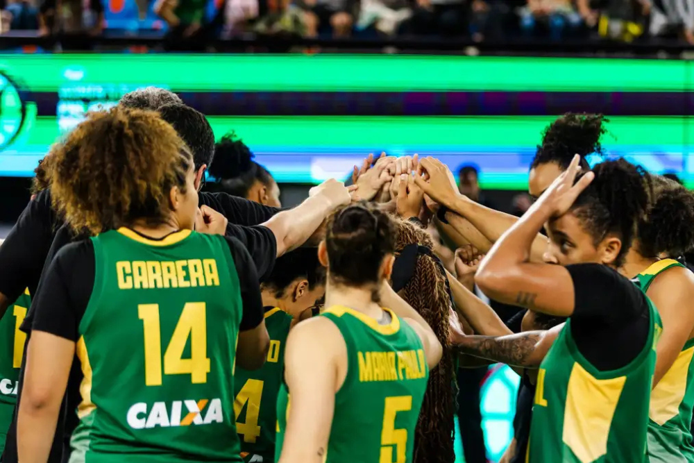 Brasil enfrenta Argentina por vaga no Pré-Olímpico de basquete