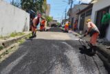 Bairro da Paz recebe novas ações de recuperação asfáltica em Manaus