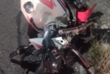 Motociclista perde controle e bate contra muro na Zona Norte de Manaus