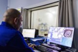 Alerta: sintomas neurológicos que pedem atenção médica, explica neurologista do HUGV