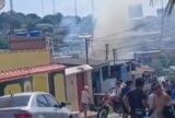 Fogo atinge residência e mobiliza bombeiros na Zona Leste de Manaus