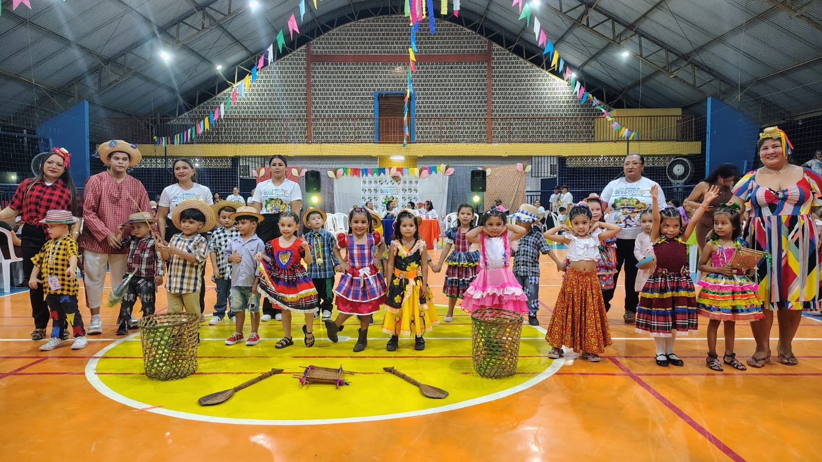 Parintins une cultura e alimentação saudável em ações nos CEIs