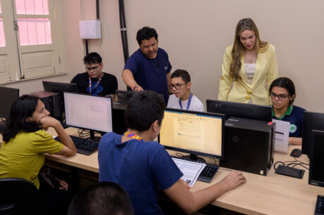 Cetam inicia curso inédito de informática para alunos com TEA em Manaus