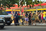 Acidente envolvendo três pessoas deixa ferido na Avenida Brasil, em Manaus