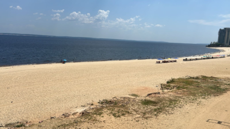 Boias e cordas usadas para proteger banhistas são furtadas da praia da Ponta Negra