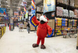 Emprego: Rede de supermercados abre vagas em diversas áreas