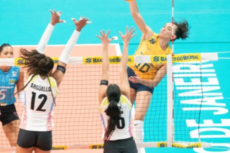 Brasil vence Venezuela por 3 a 0 na estreia do Sul-Americano de vôlei feminino