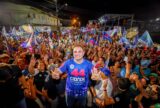 Cidade e Serafim apresentam propostas em três regiões de Manaus