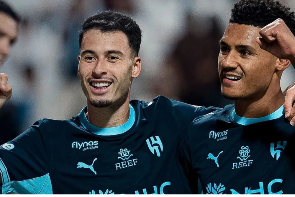 Martinelli estreia pelo Al-Hilal com três gols em goleada sobre Al-Taawoun