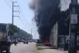 Pilha de pneus é incendiada de forma intencional no bairro Cidade de Deus