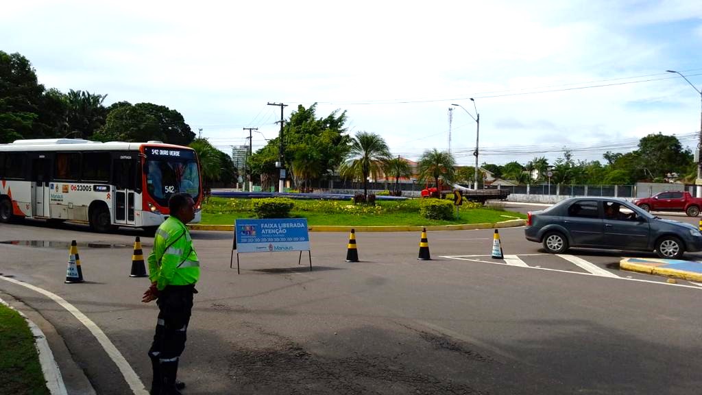 Prefeitura anuncia interdição temporária na Coronel Teixeira para instalação de pórtico