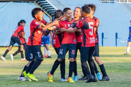 Estrela do Amanhã vence RB Academy por 3 a 2 pelas oitavas do Barezinho Sub-12